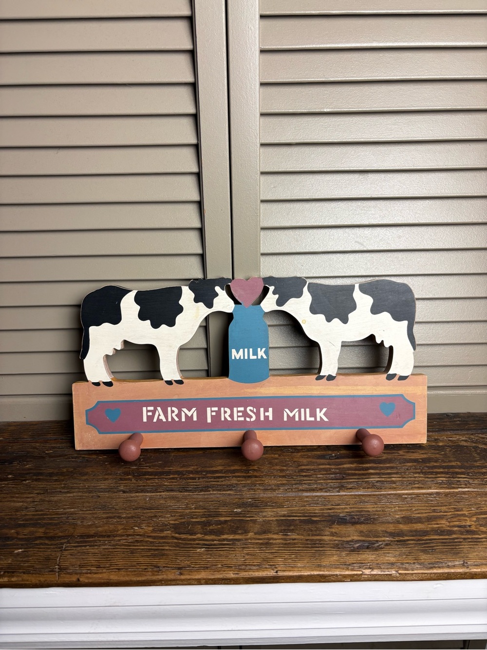 vintage 1987 decorative wooden rack two Holstein cows farm fresh milk
